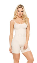 Cargar imagen en el visor de la galería, 1585 Ann Chery Body Control Prehormada Media Pierna