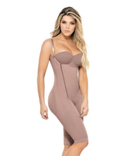 Cargar imagen en el visor de la galería, 5121 Ann Chery Brigitte