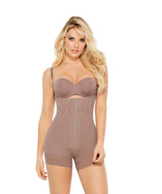 Cargar imagen en el visor de la galería, 5166 Ann Chery Melissa Post-Parto