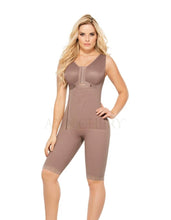 Cargar imagen en el visor de la galería, 5010 Ann Chery Scarlet Post-quirúrgico