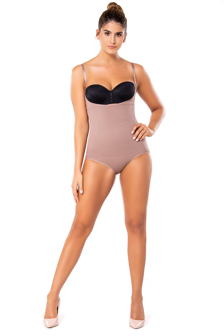 DJ08L4 Diane & Geordi